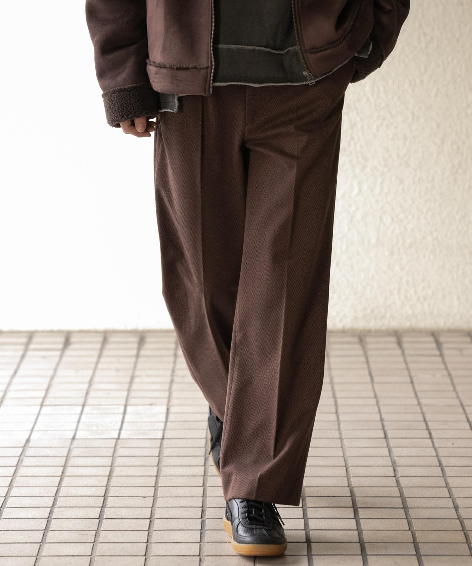 SENSE OF PLACE 台灣官方網站- 魚骨紋寬版長褲Herringbone Tuck Wide Pants