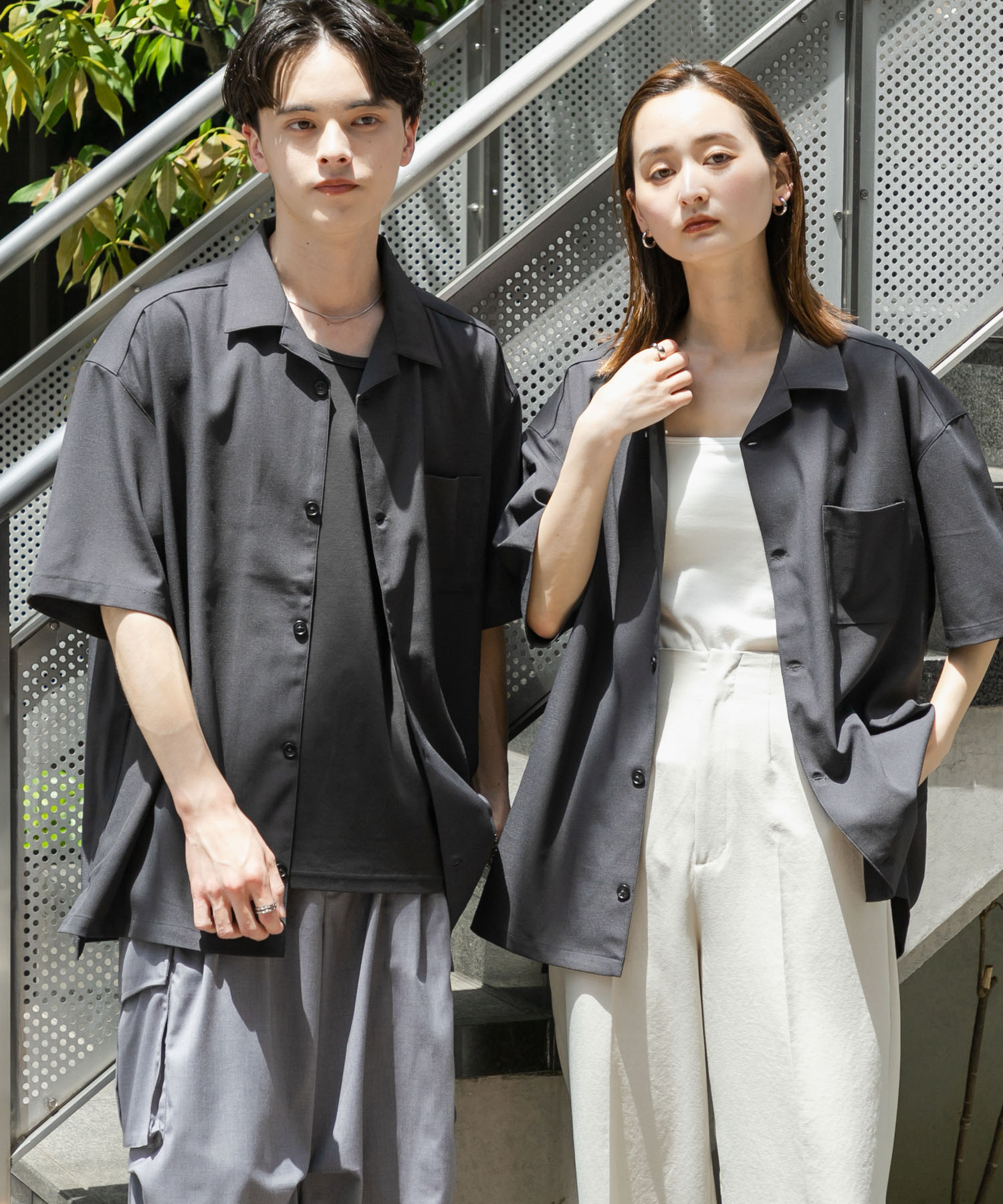 SENSE OF PLACE 台灣官方網站- 『UNISEX』落肩開領短袖襯衫Open
