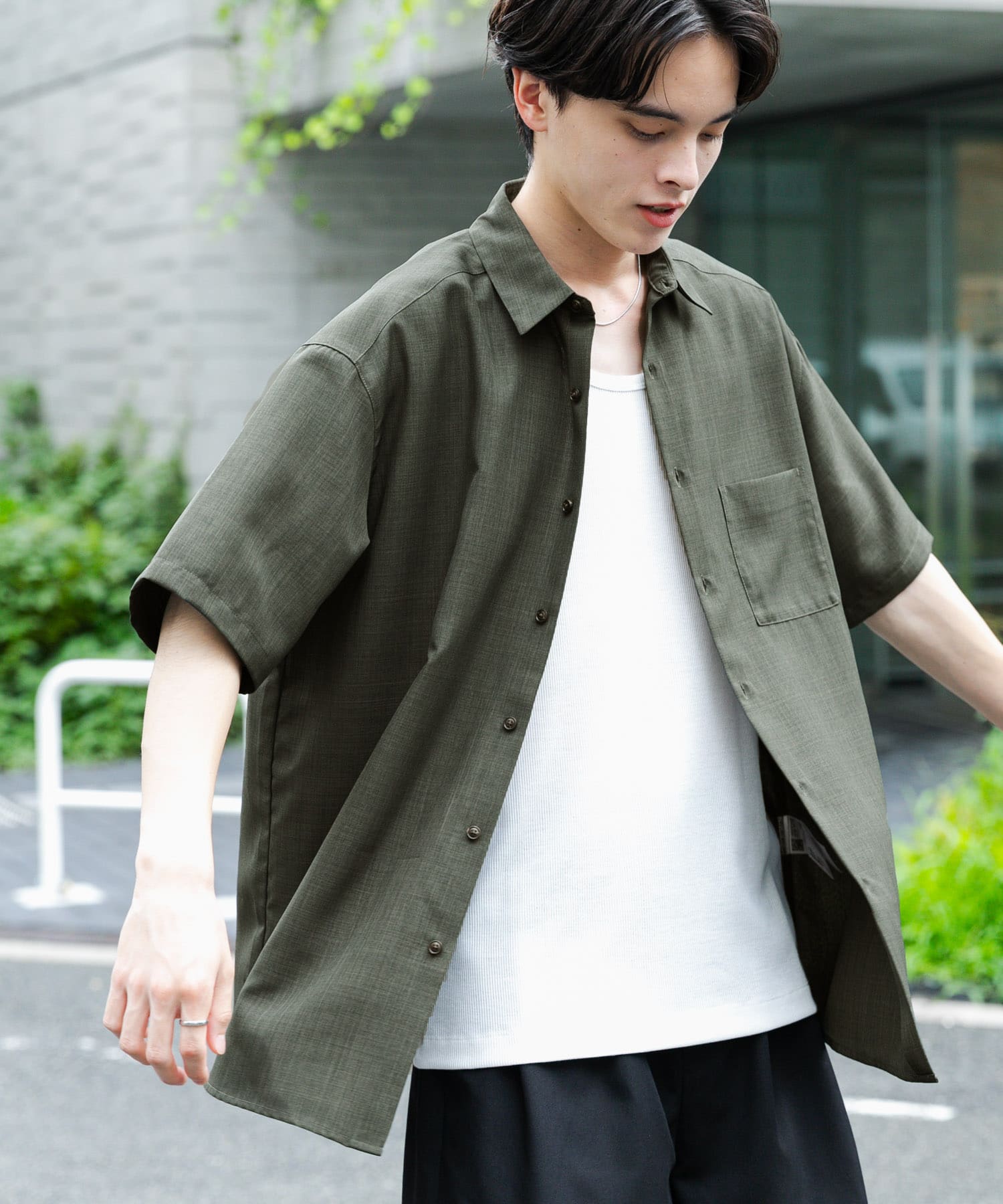 SEFR★SSENSE限定モデル★フェイクレザーパンツ★ネイビー★ニット kutir】カラーフェイクレザーパンツ[品番：KTRW0021829]｜kutir