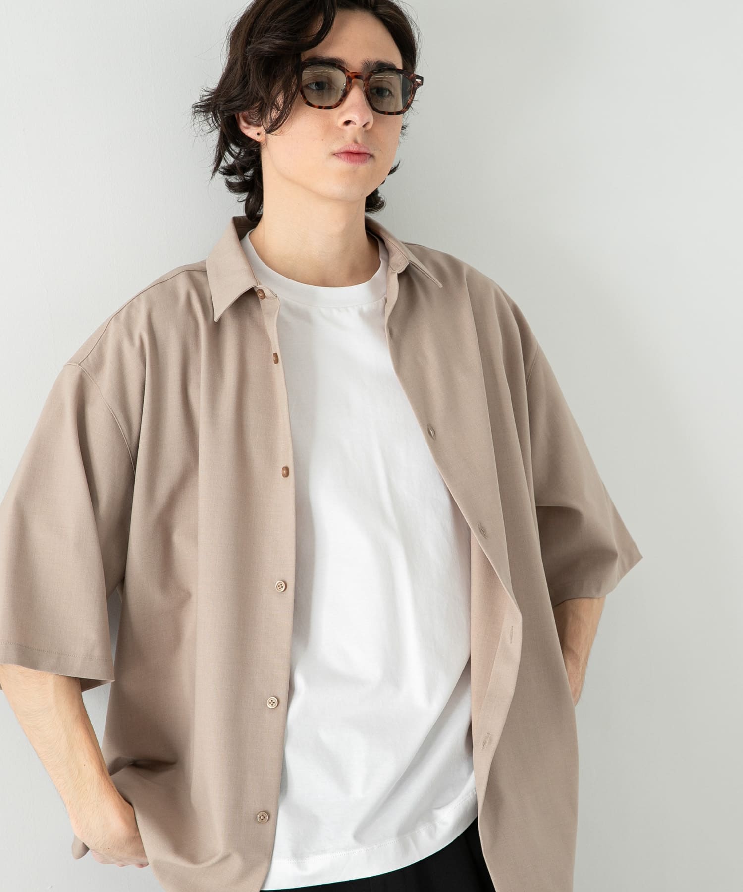 『UNISEX』寬鬆落肩短袖襯衫