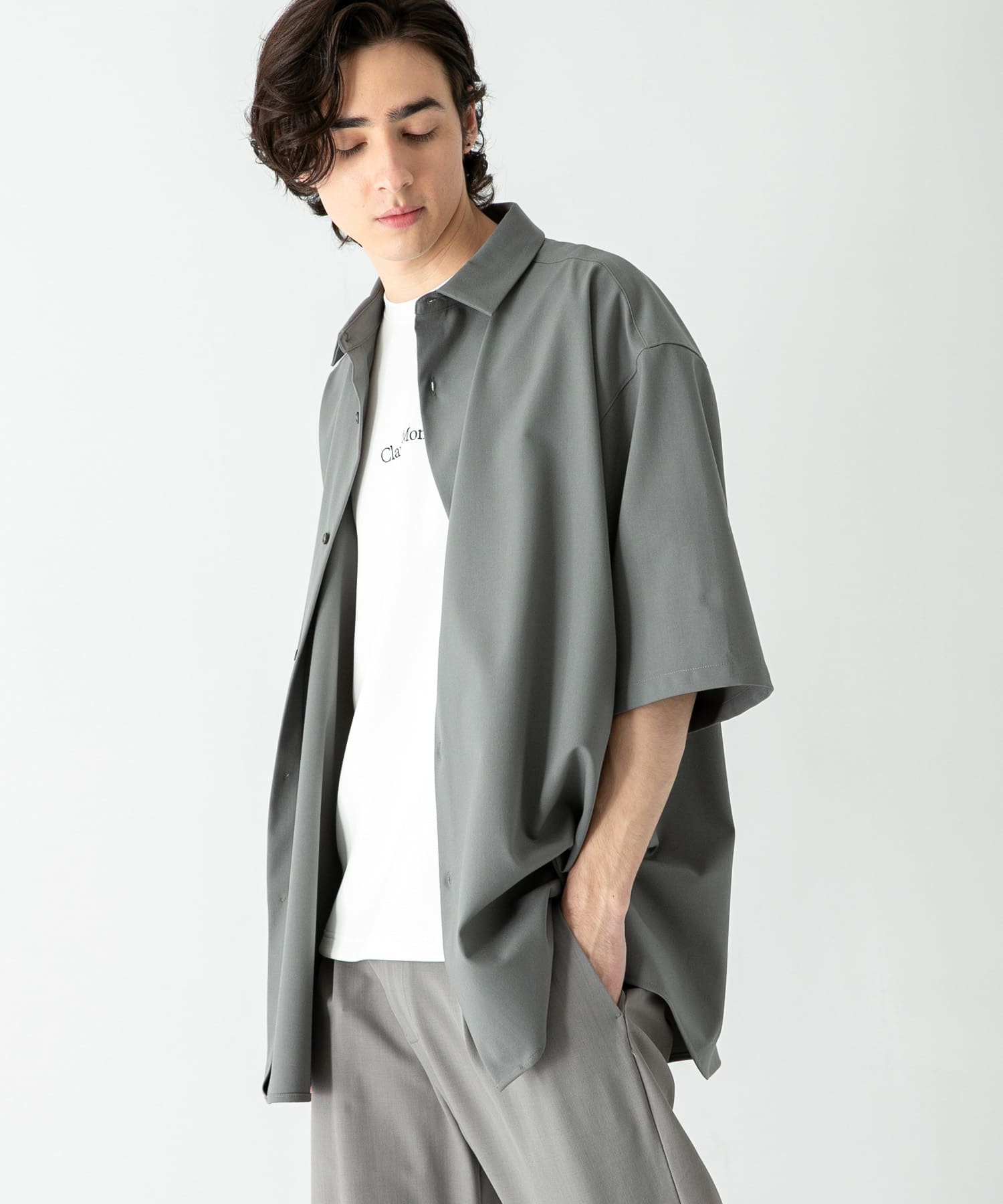 『UNISEX』寬鬆落肩短袖襯衫
