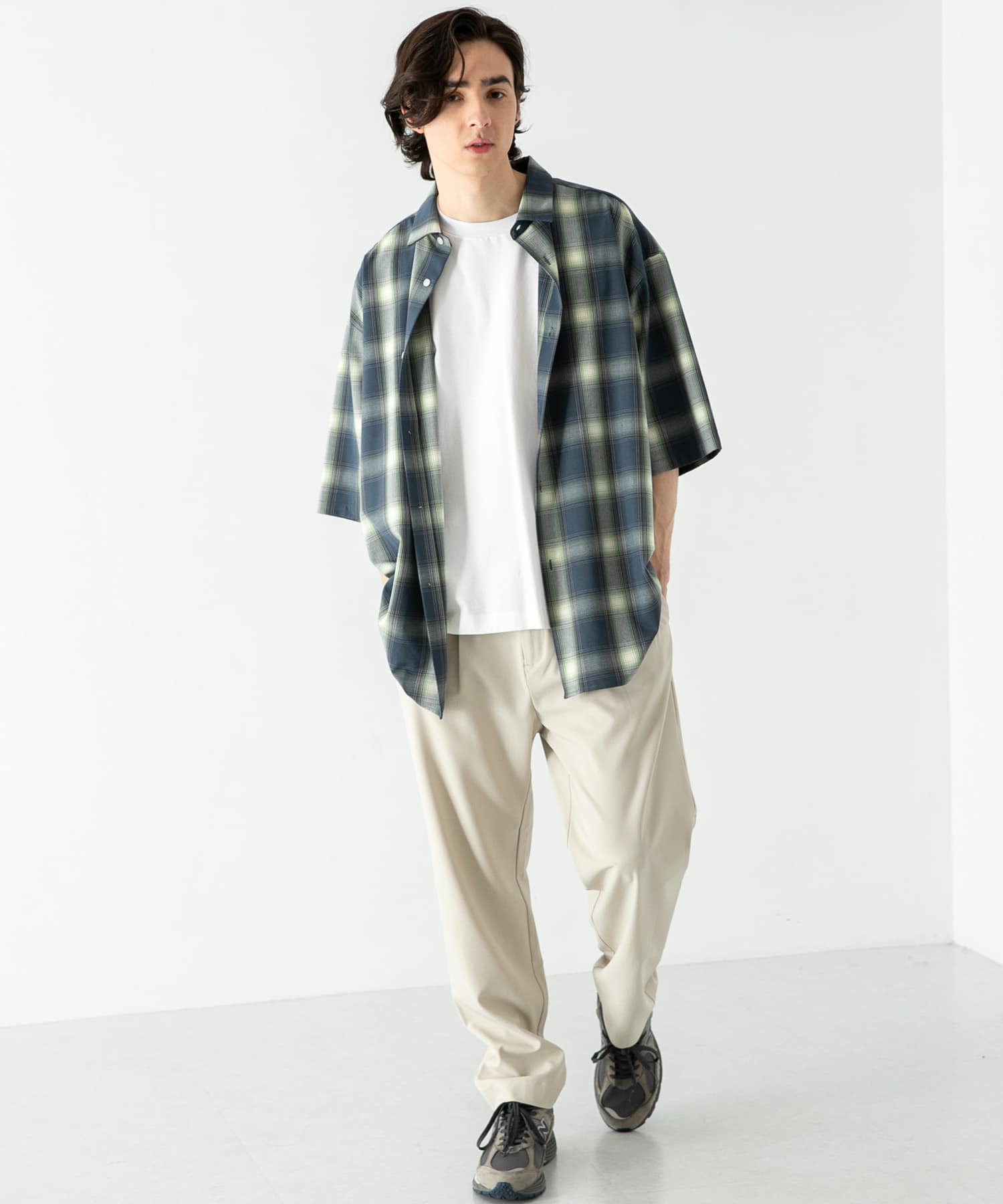 『UNISEX』寬鬆落肩短袖襯衫