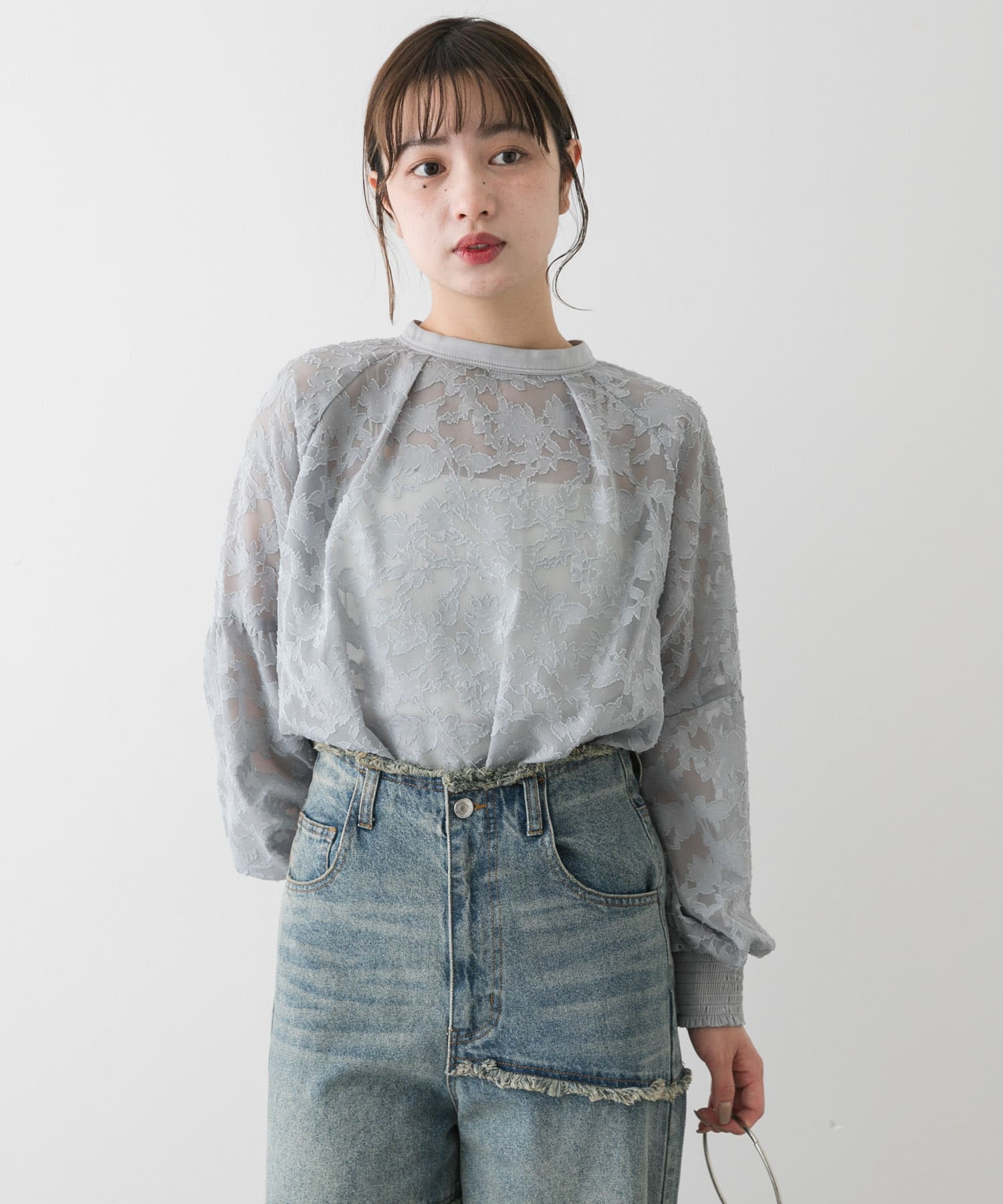 澎袖緹花襯衫