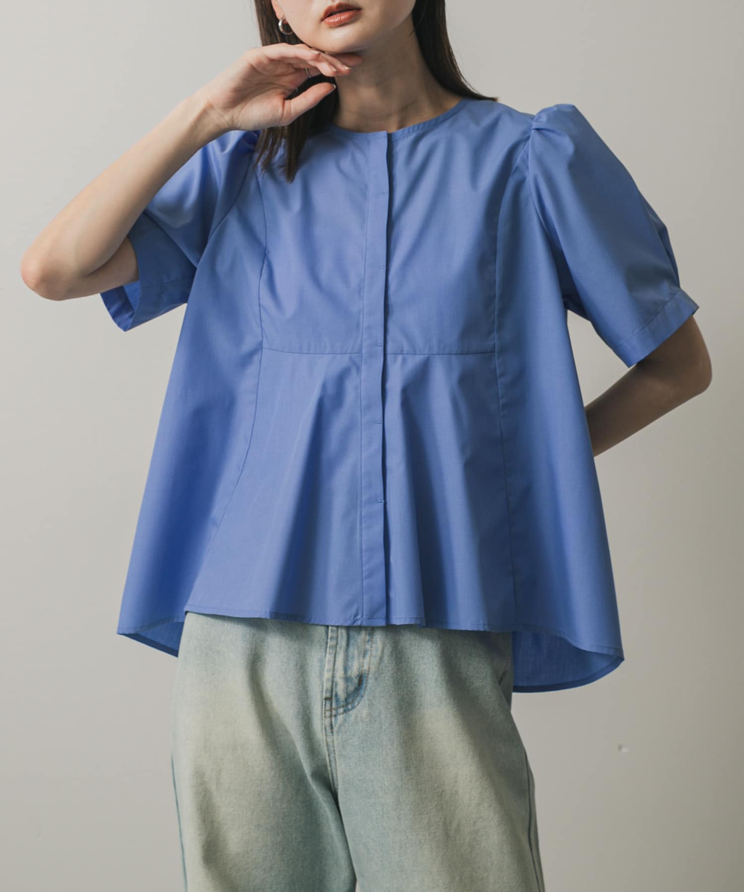 後百褶澎袖襯衫