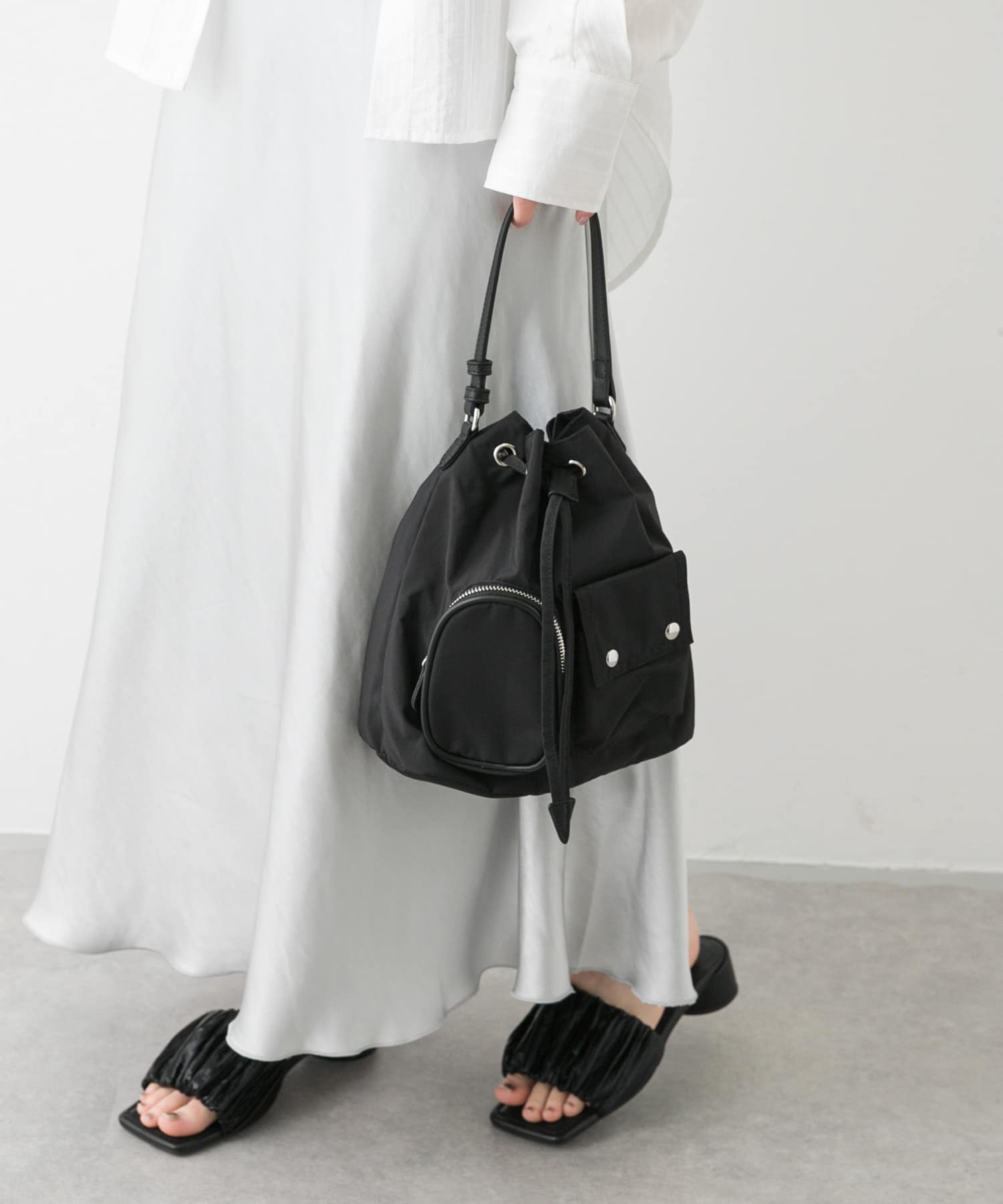 防潑水2WAY多口袋尼龍包