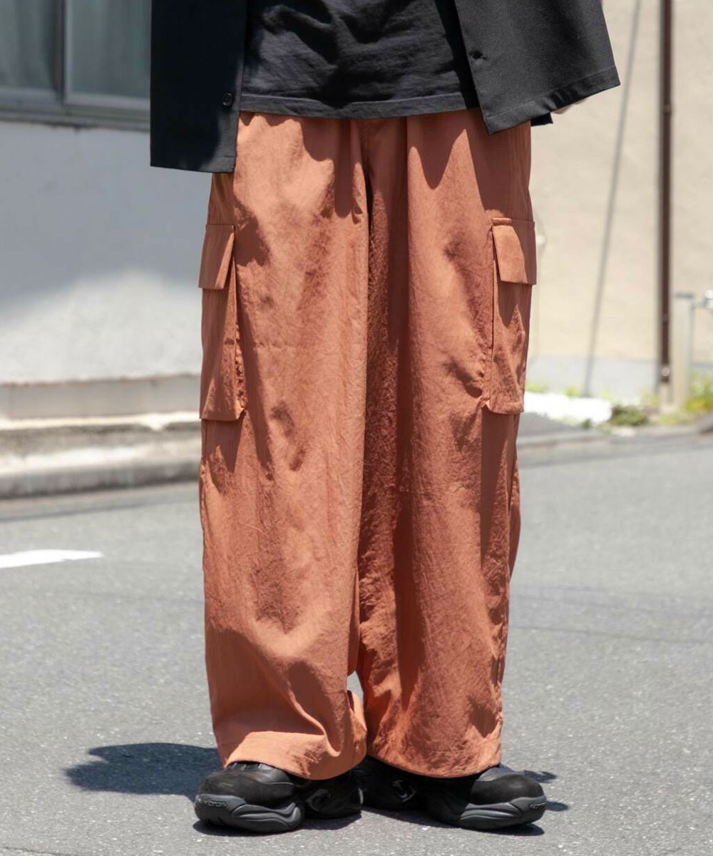 機能感寬版工裝降落傘褲