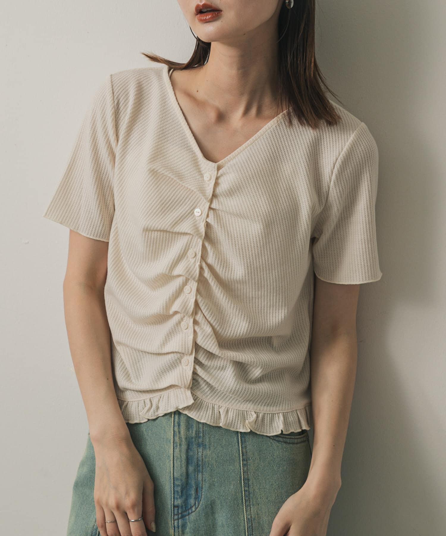 抓皺荷葉邊上衣<br>Front Tuck Frill Top