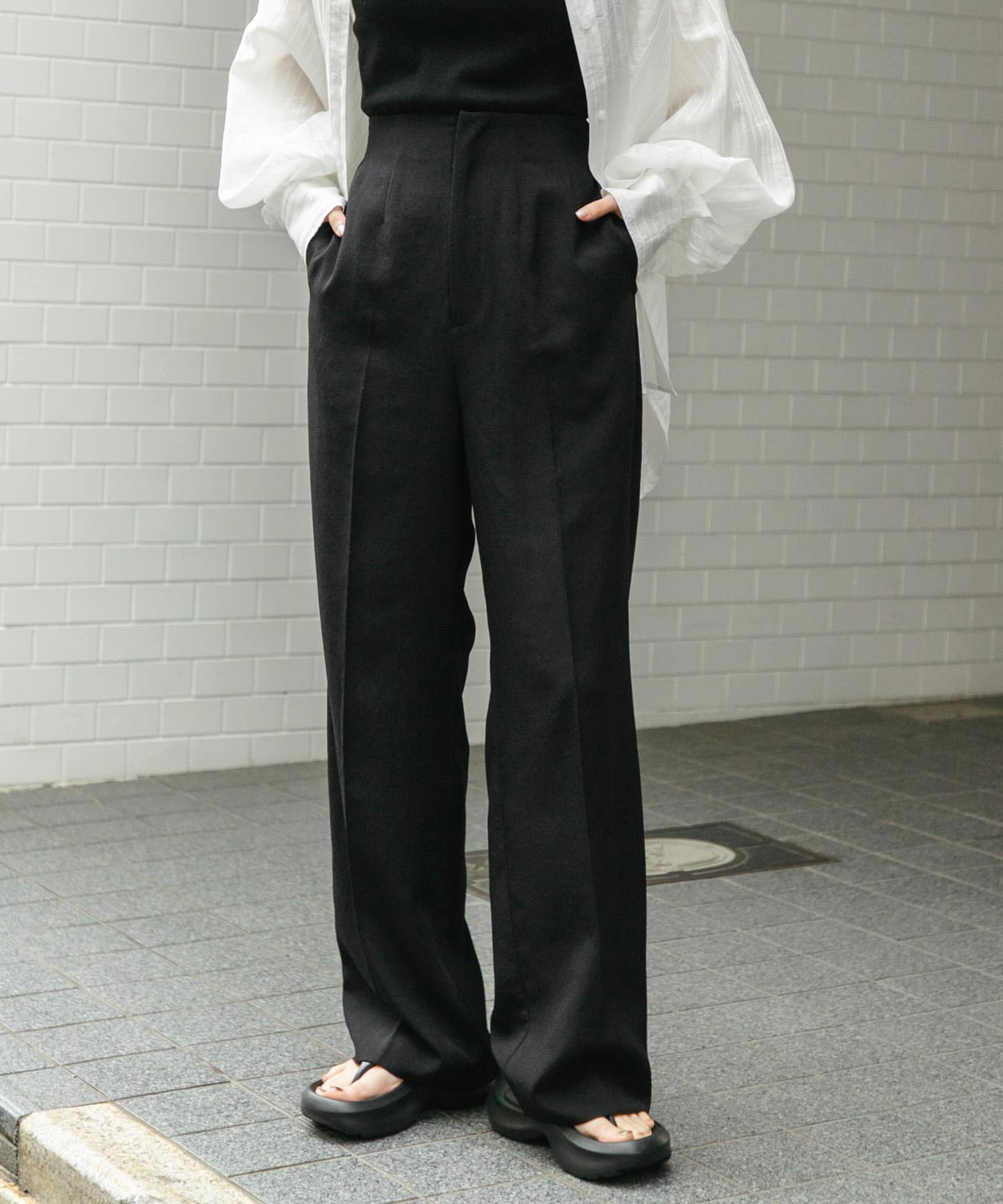 『UR TECH DRYLUXE』仿亞麻高腰寬褲