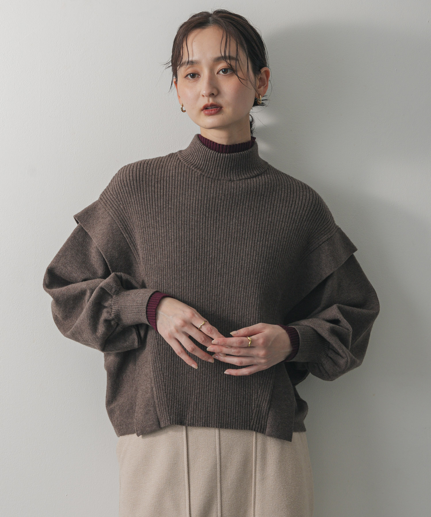 彈性柔軟肩部打褶毛衣