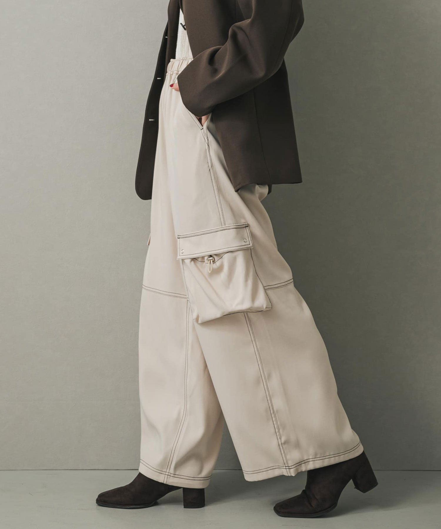 車線口袋休閒褲