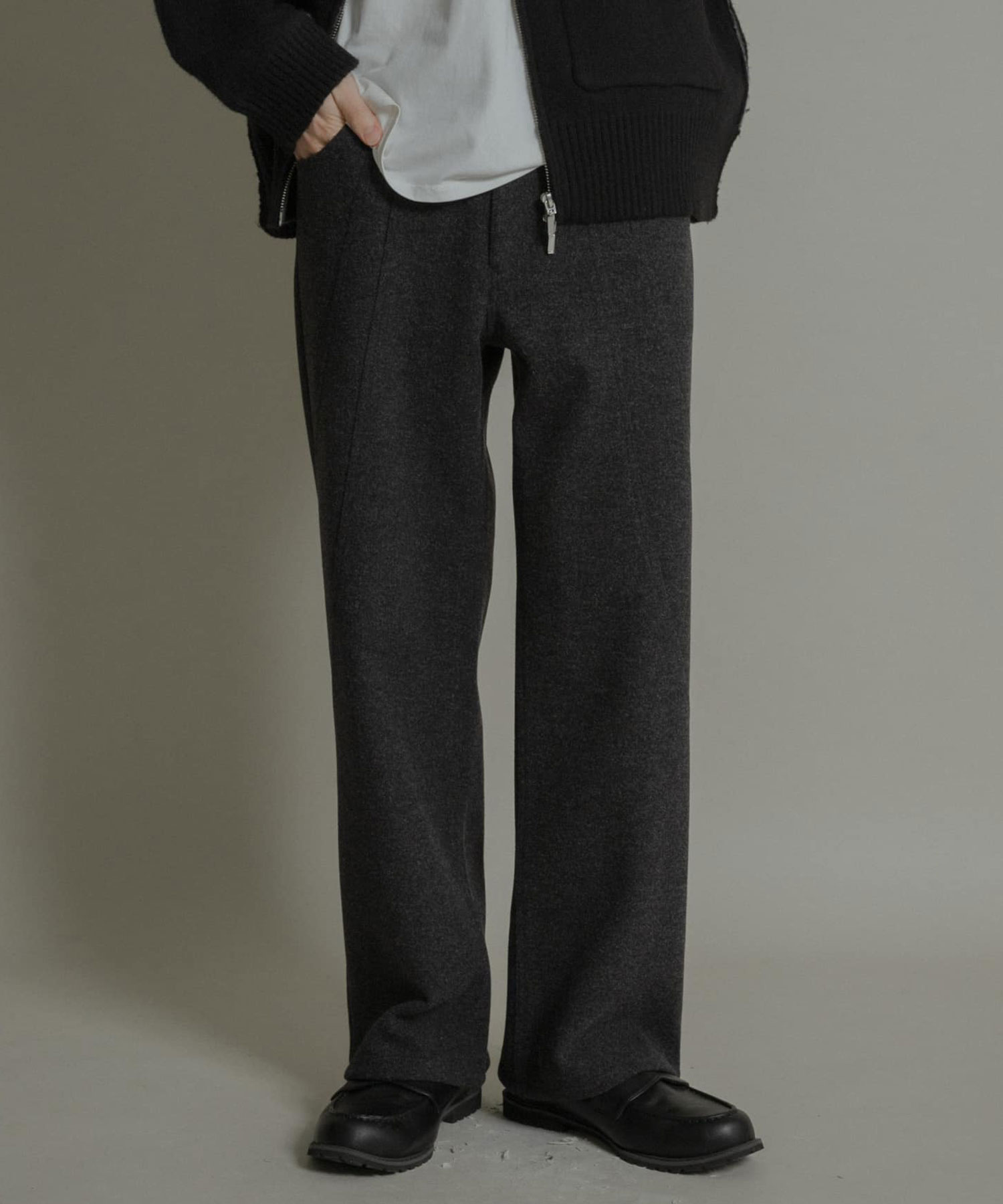 弧線剪接五袋式厚呢長褲