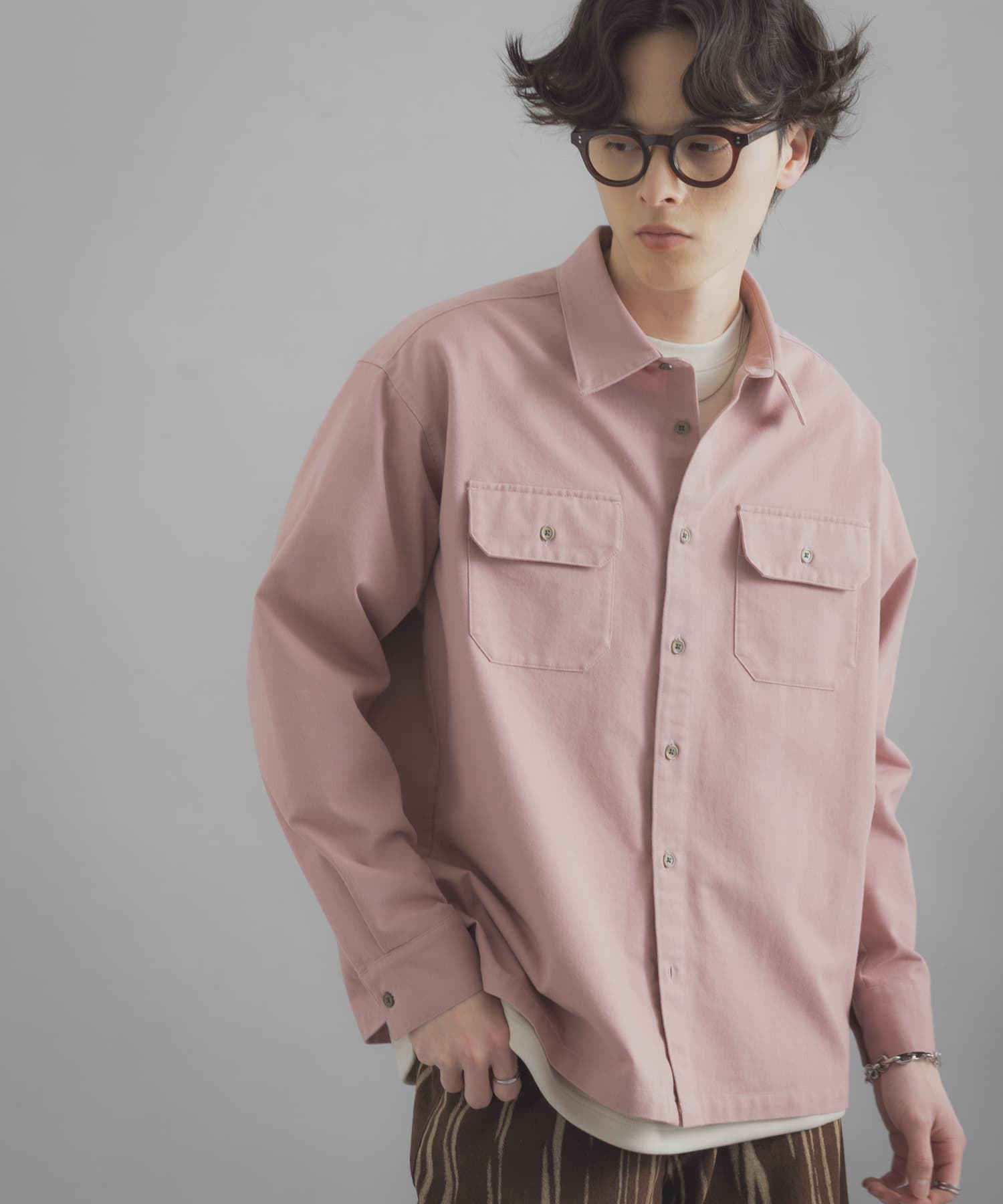 雙口袋彩色丹寧襯衫